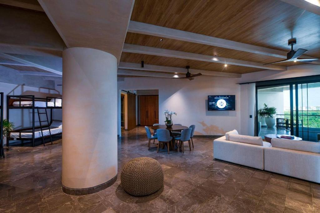Resort Estudio Playa Mujeres - Family Experience